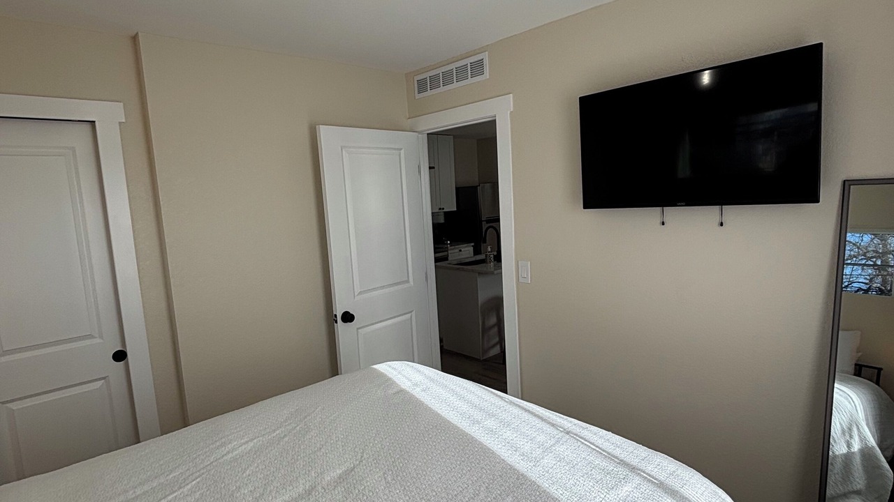 Photo of Bedroom in Lincoln Park