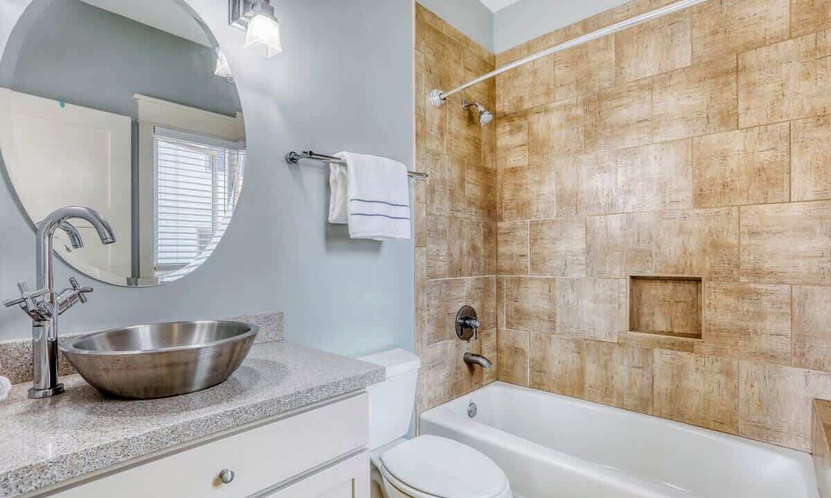 Photo of Bathroom in Old North Boulder