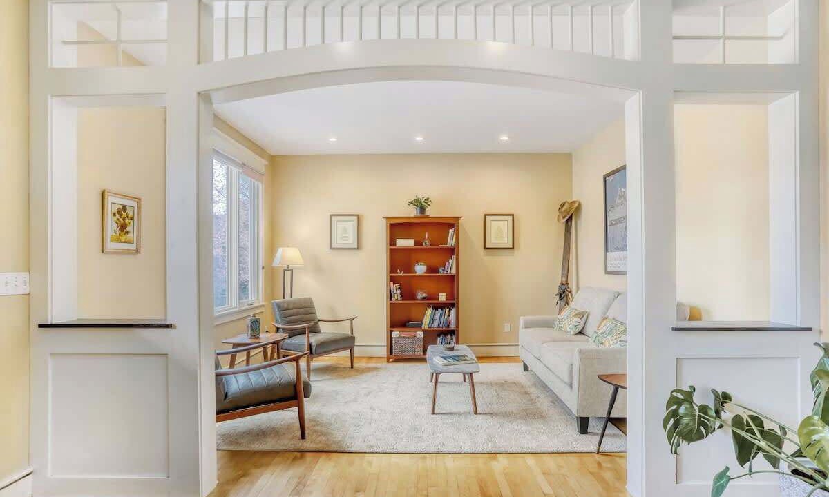 Photo of Livingroom in Old North Boulder