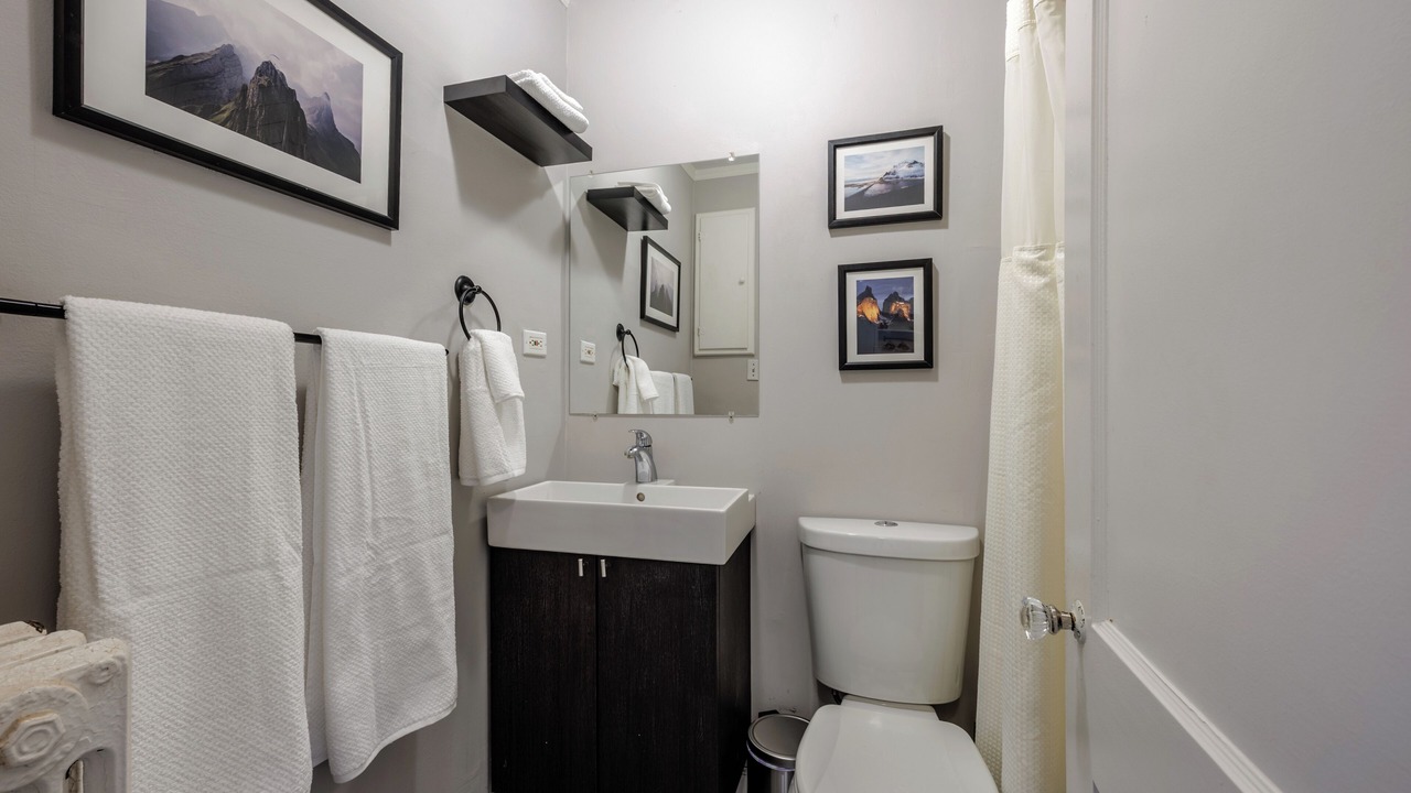 Photo of Bathroom in Sloan Lake