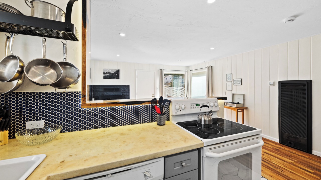 Photo of Kitchen in Historic District
