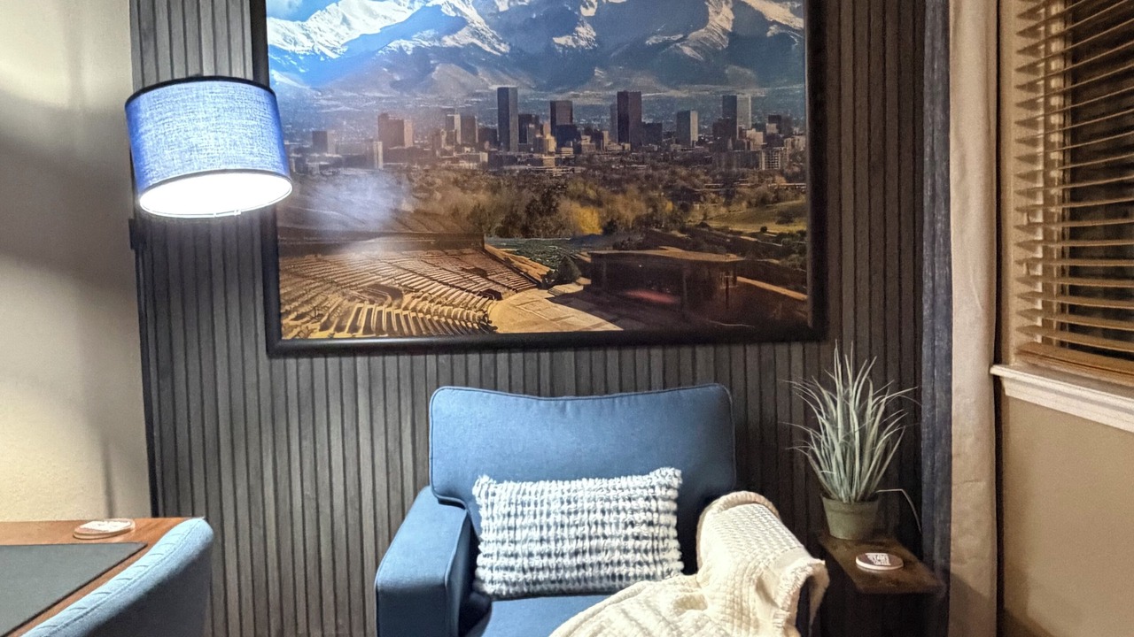 Photo of Livingroom in Jefferson Gardens