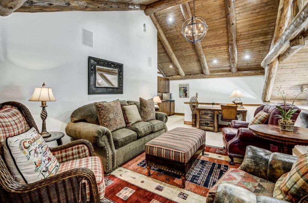 Photo of Bedroom in Avon