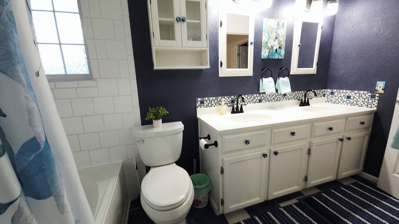 Photo of Bathroom in Green Valley Ranch