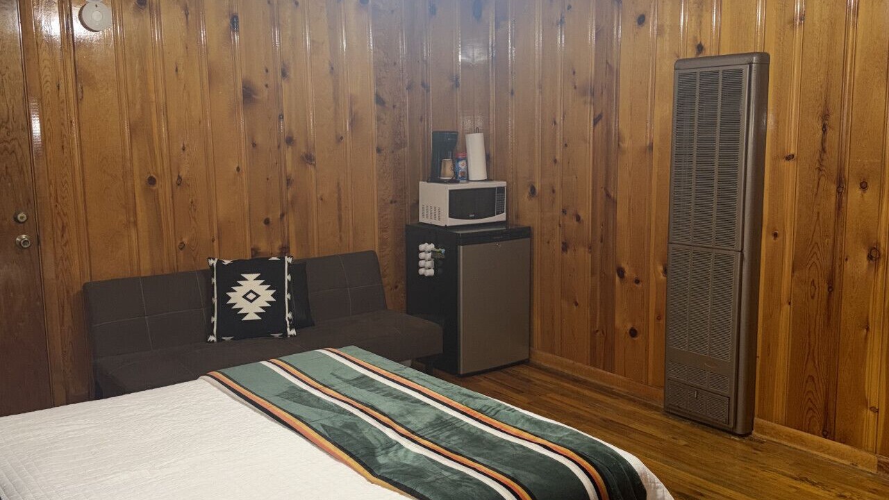 Photo of Bedroom in Red River