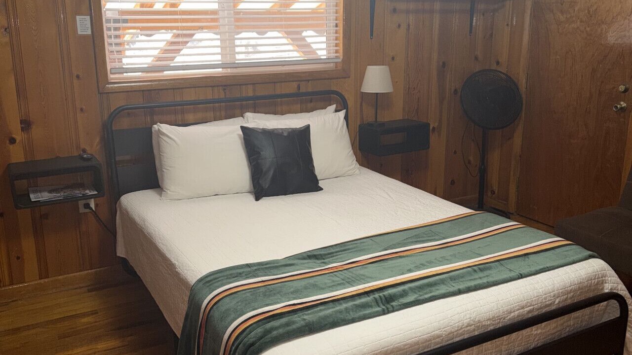 Photo of Bedroom in Red River