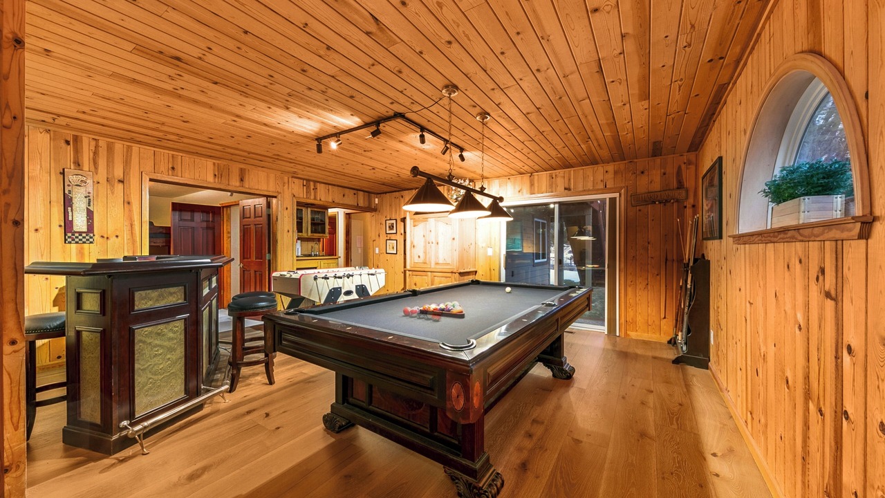 Photo of Bedroom in Tahoe Keys