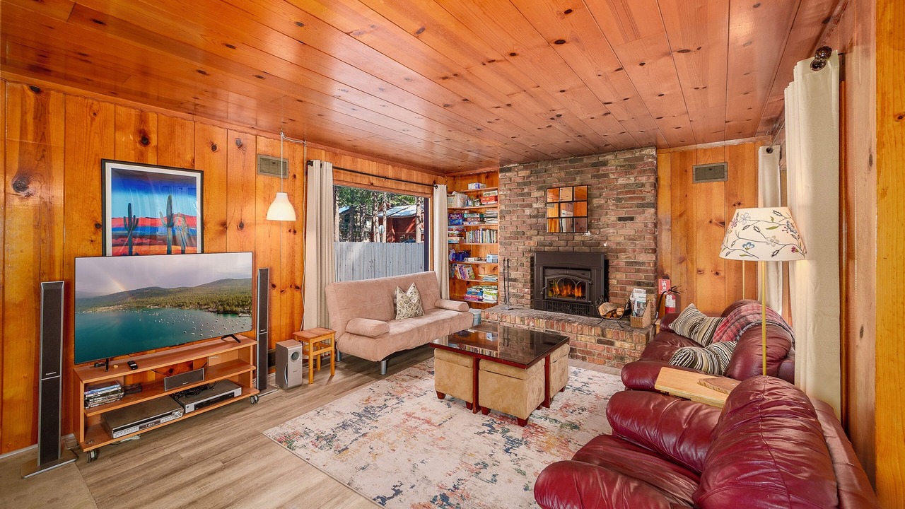 Photo of Livingroom in Al Tahoe