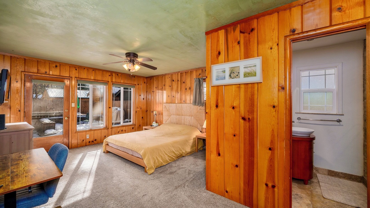 Photo of Bedroom in Al Tahoe