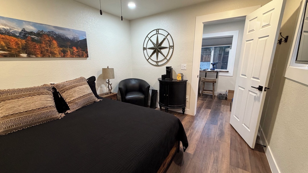 Photo of Bedroom in Columbine