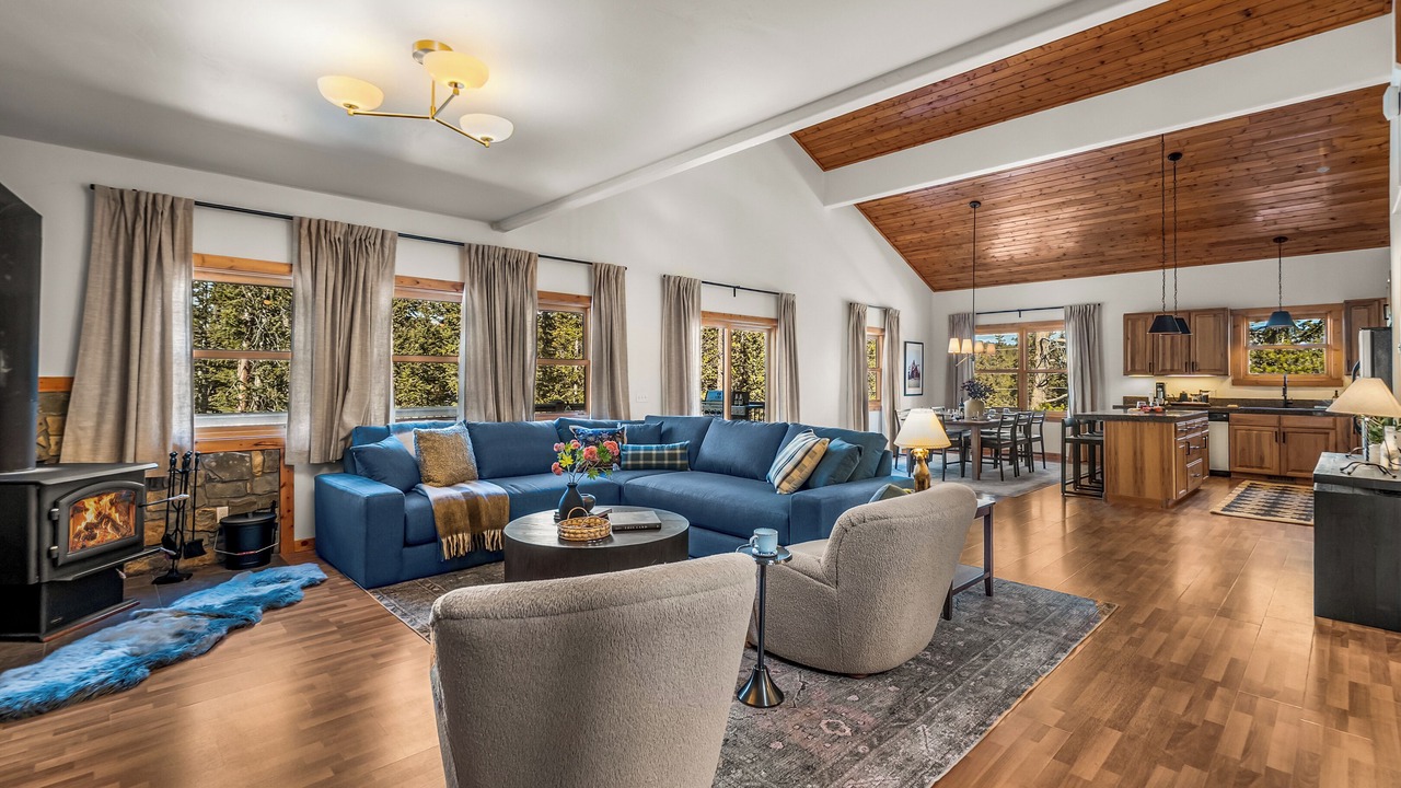 Photo of Livingroom in Valley of the Sun