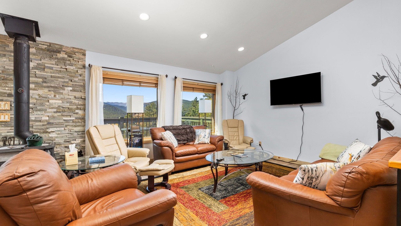 Photo of Livingroom in Rollinsville