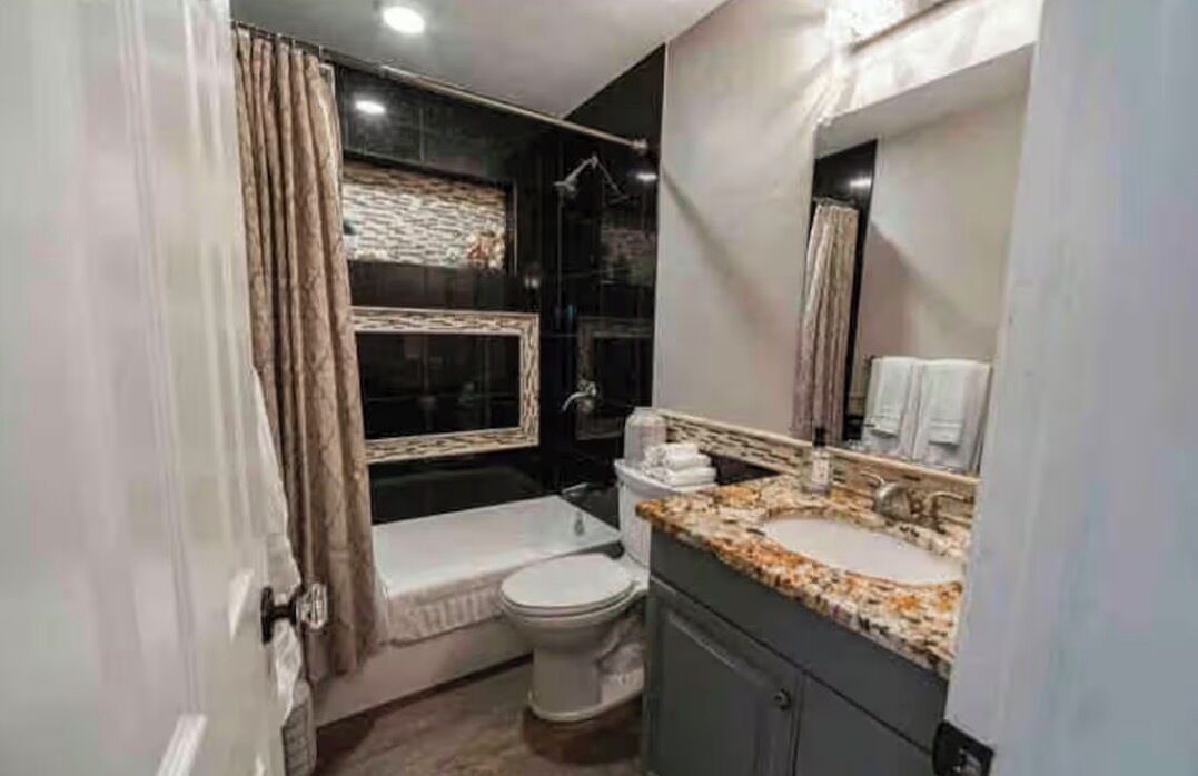 Photo of Bathroom in Jewell Heights - Hoffman Heights