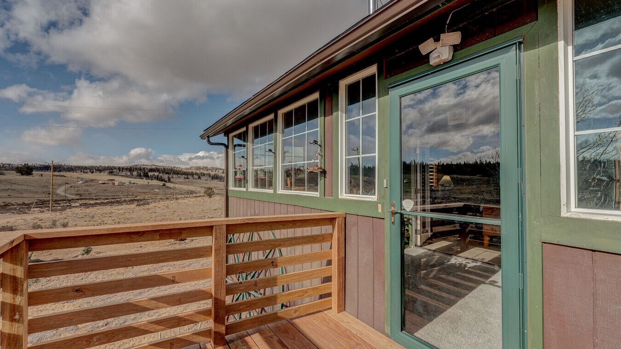 Photo of Patio Balcony in Indian Mountain