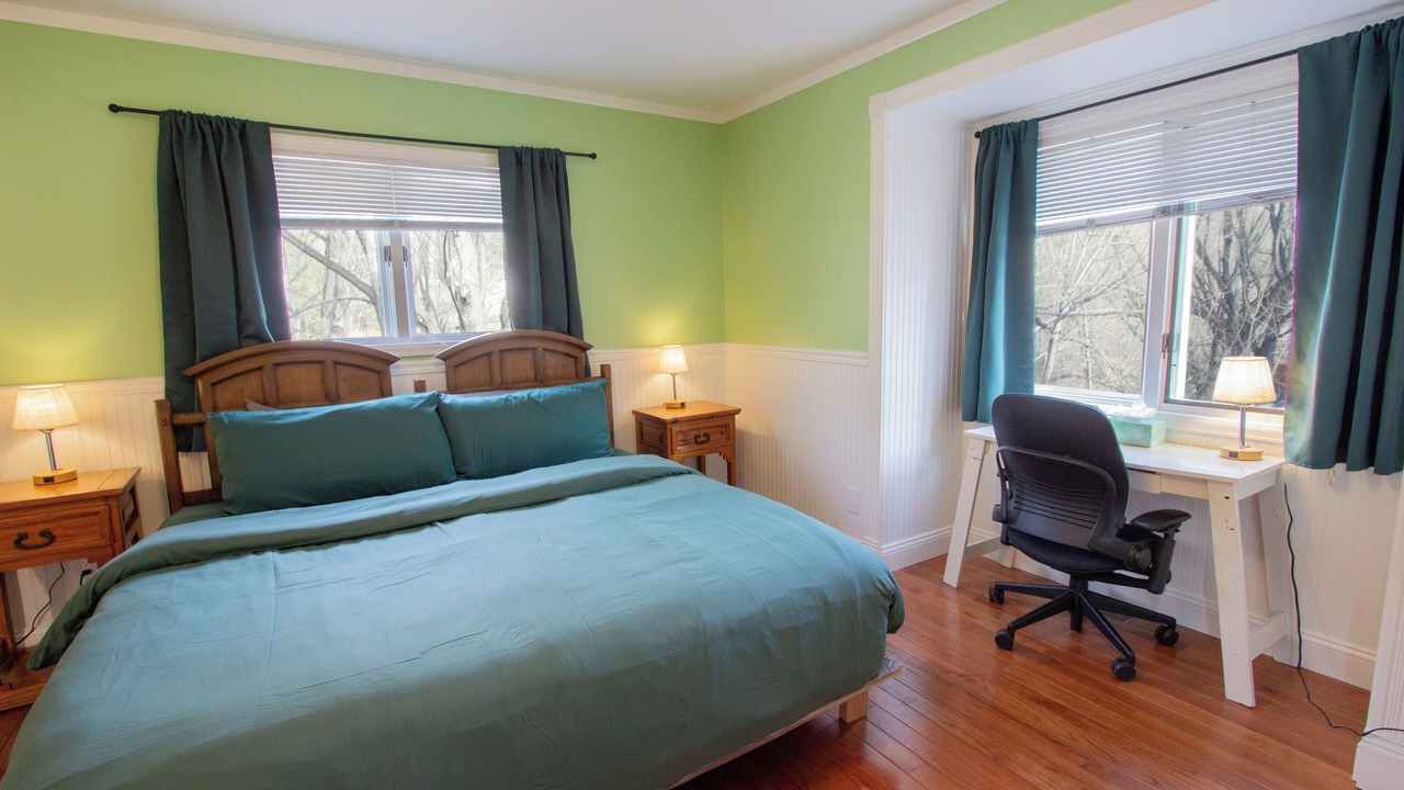 Photo of Bedroom in Cascade