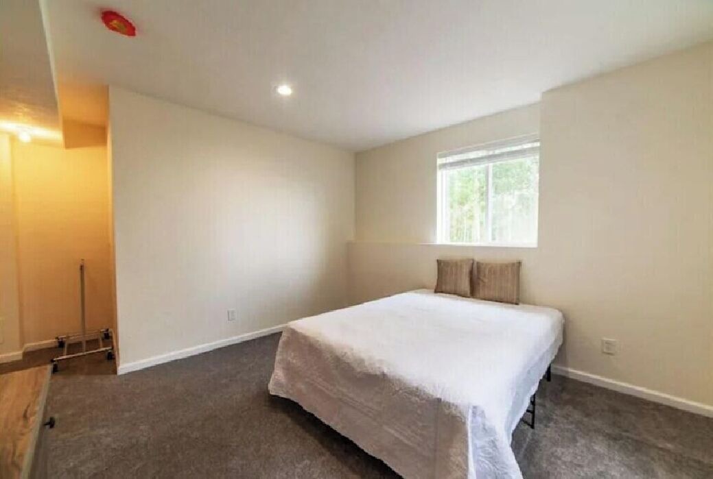 Photo of Bedroom in Michigan Hill