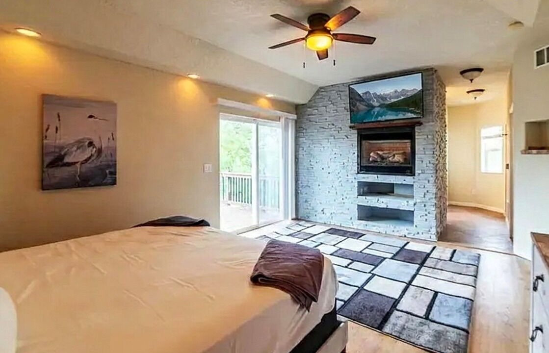Photo of Bedroom in Michigan Hill