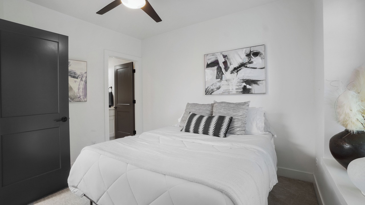Photo of Bedroom in Curtis Park
