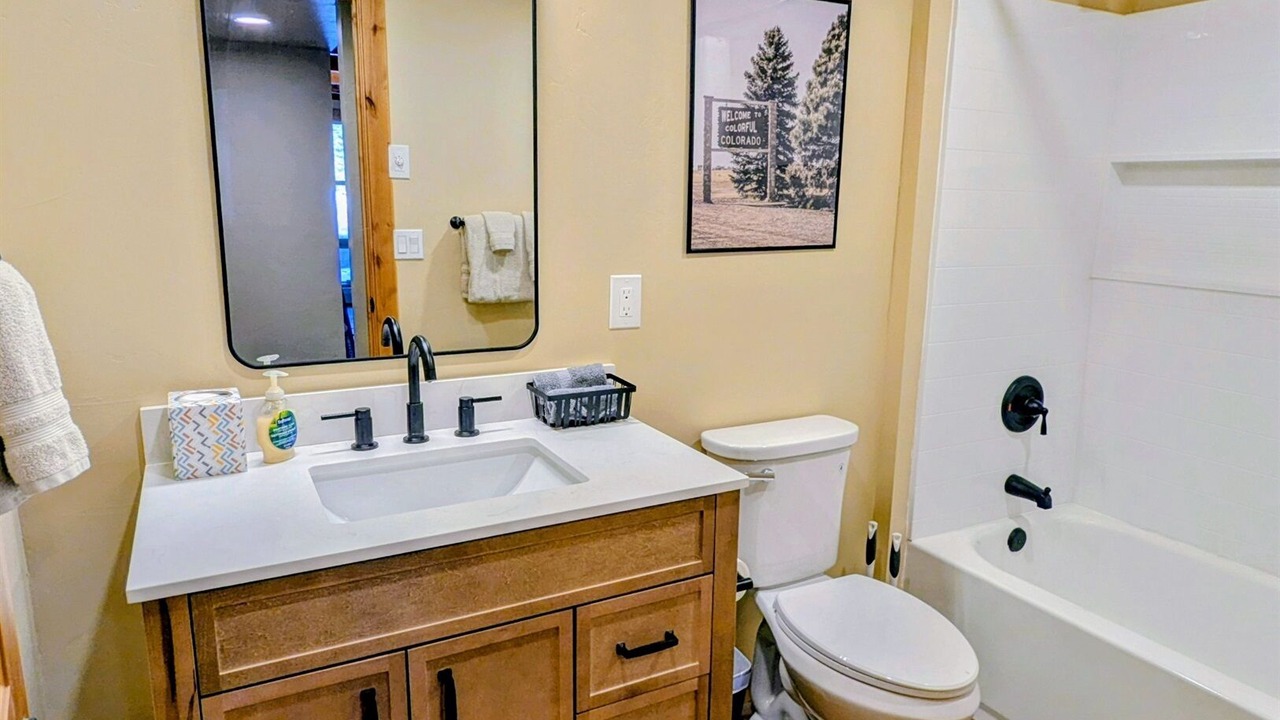Photo of Bathroom in Columbine Lake