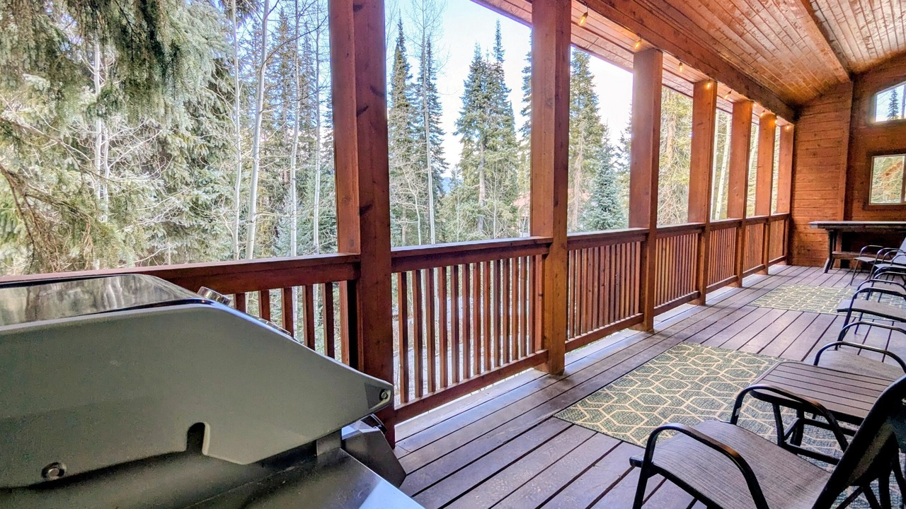 Photo of Bedroom in Columbine Lake