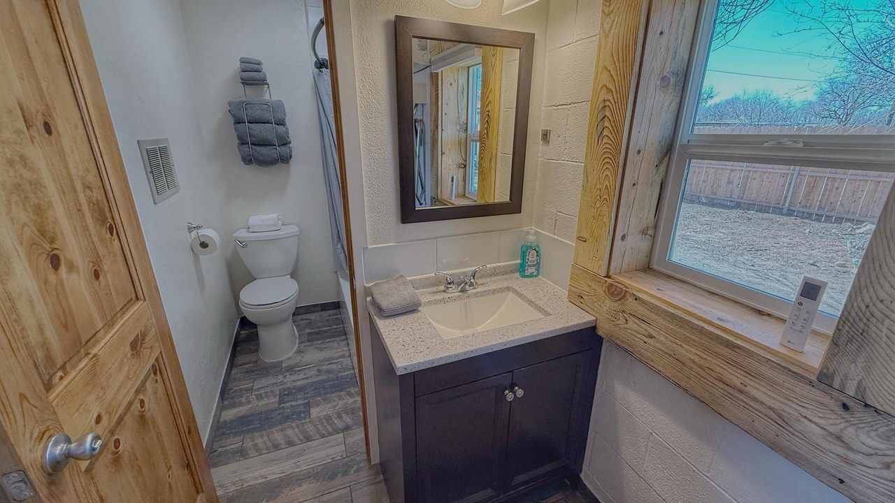Photo of Bathroom in Bluff