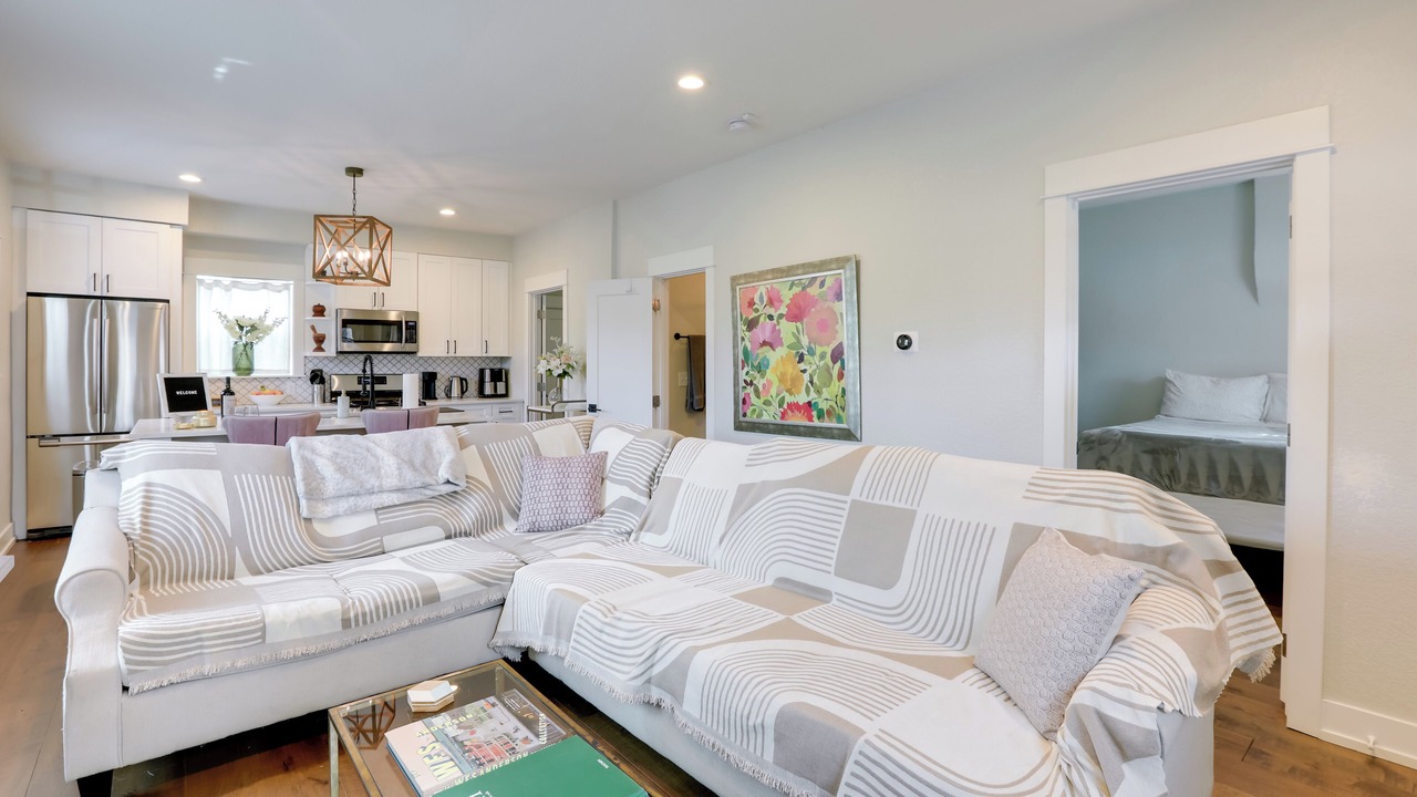 Photo of Livingroom in Berkeley