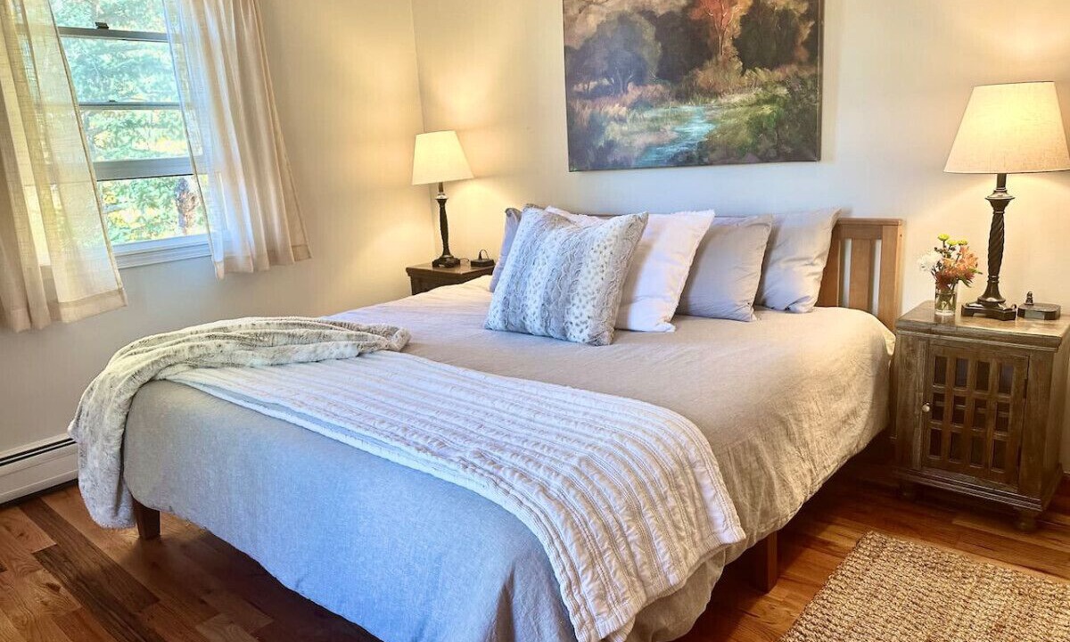 Photo of Bedroom in Hangen Ranch And M and B