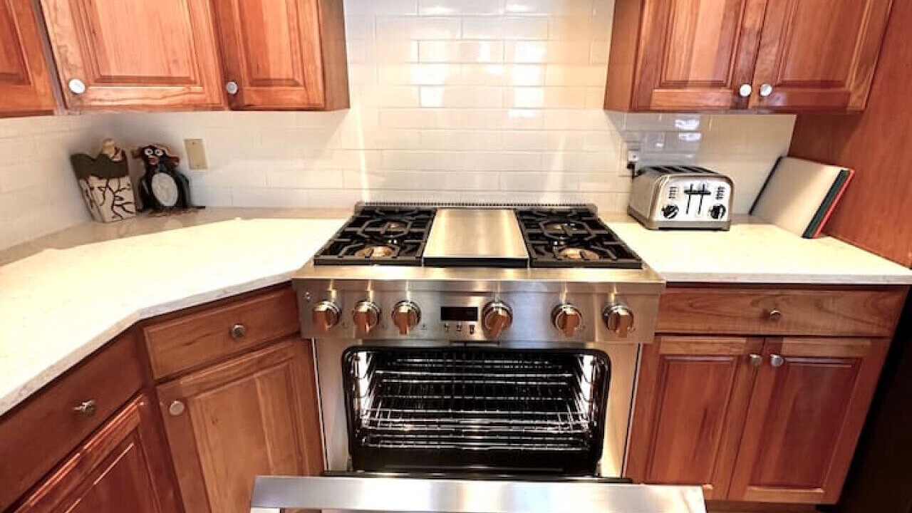 Photo of Kitchen in Hangen Ranch And M and B