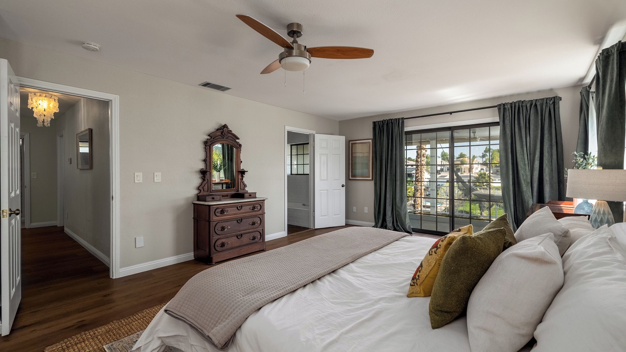 Photo of Bedroom in Canyon Lake