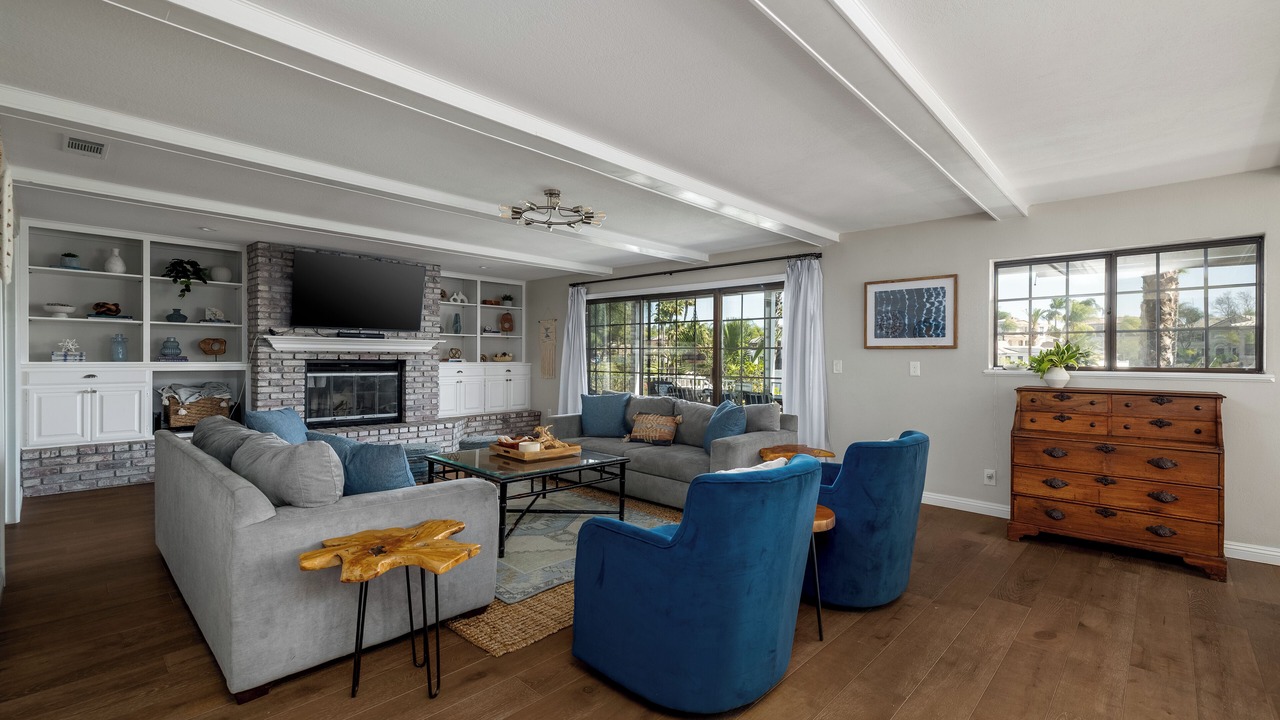 Photo of Livingroom in Canyon Lake