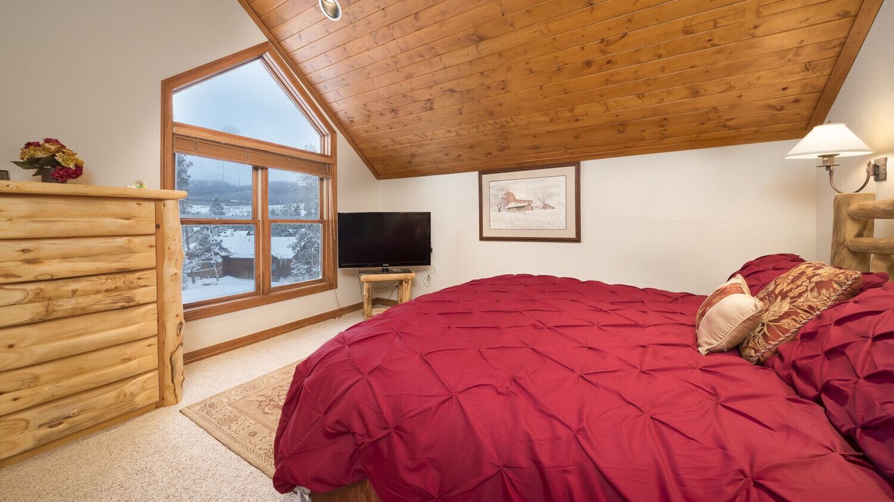 Photo of Bedroom in The Highlands