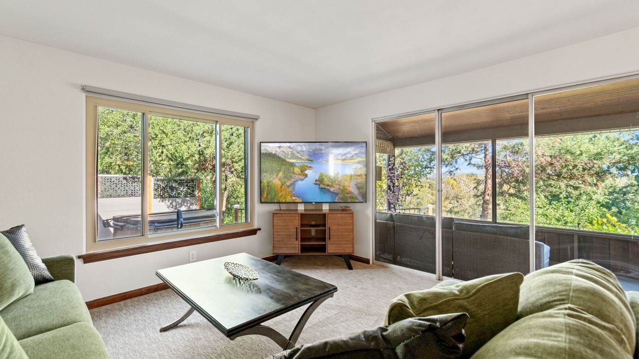 Photo of Livingroom in Bel Aire