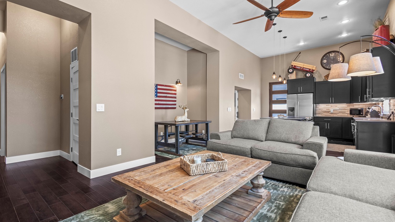 Photo of Livingroom in Sunnyside