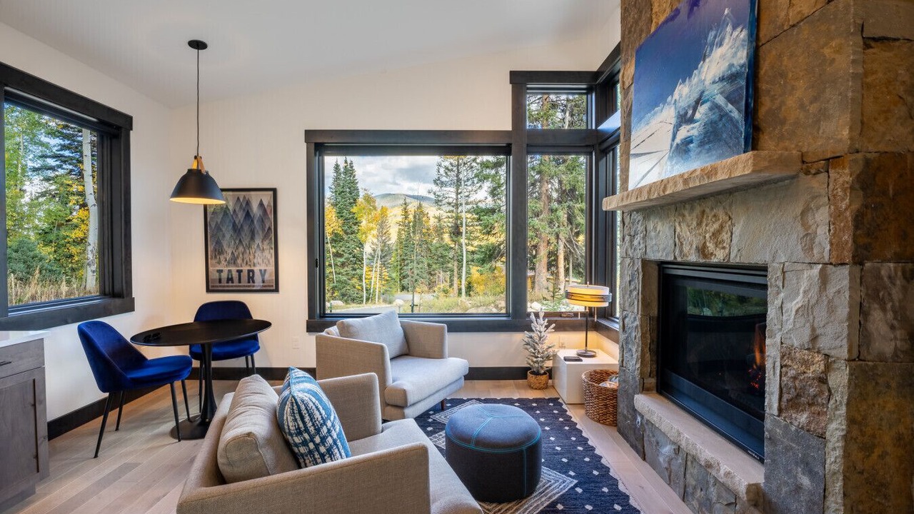 Photo of Livingroom in Silverthorne