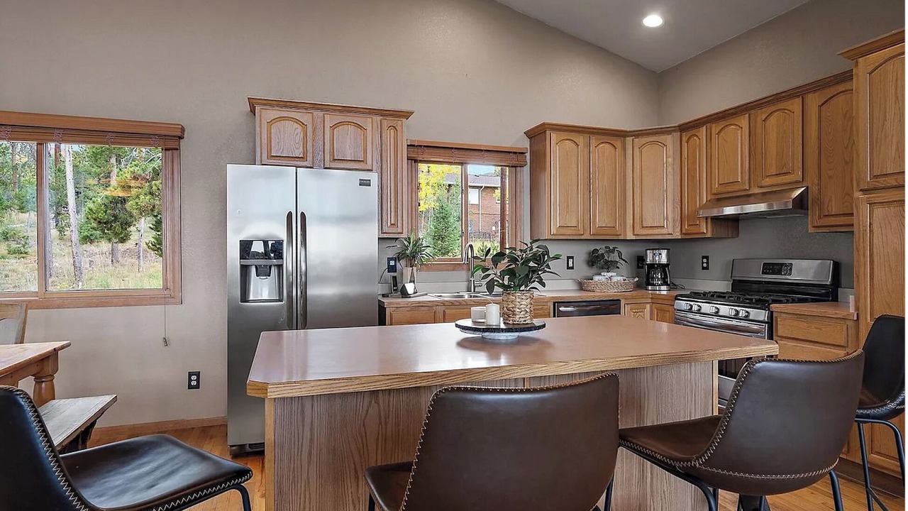 Photo of Kitchen in Shadow Mountain
