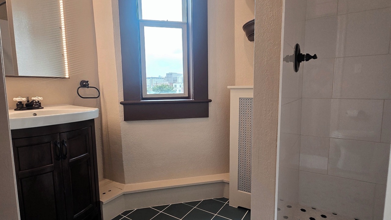 Photo of Bathroom in Uptown