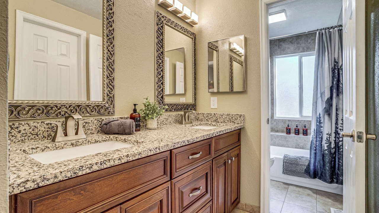 Photo of Bathroom in Foothill Green