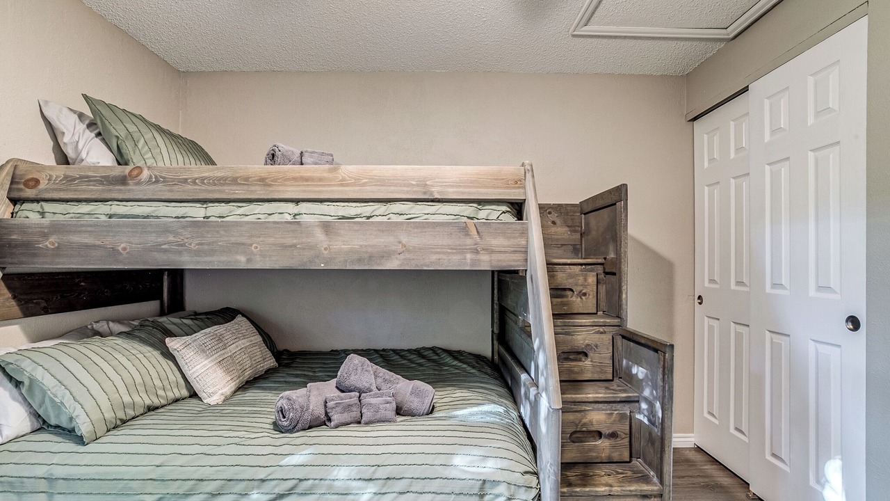 Photo of Bedroom in Foothill Green