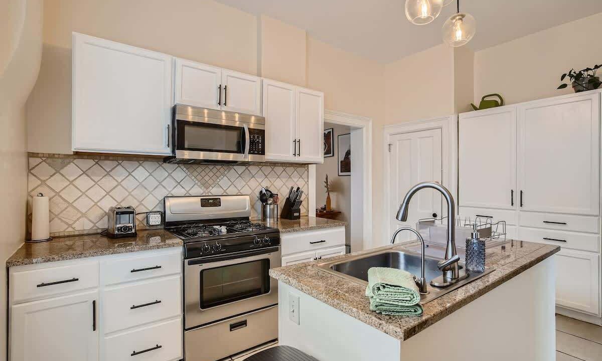 Photo of Kitchen in Lincoln Park