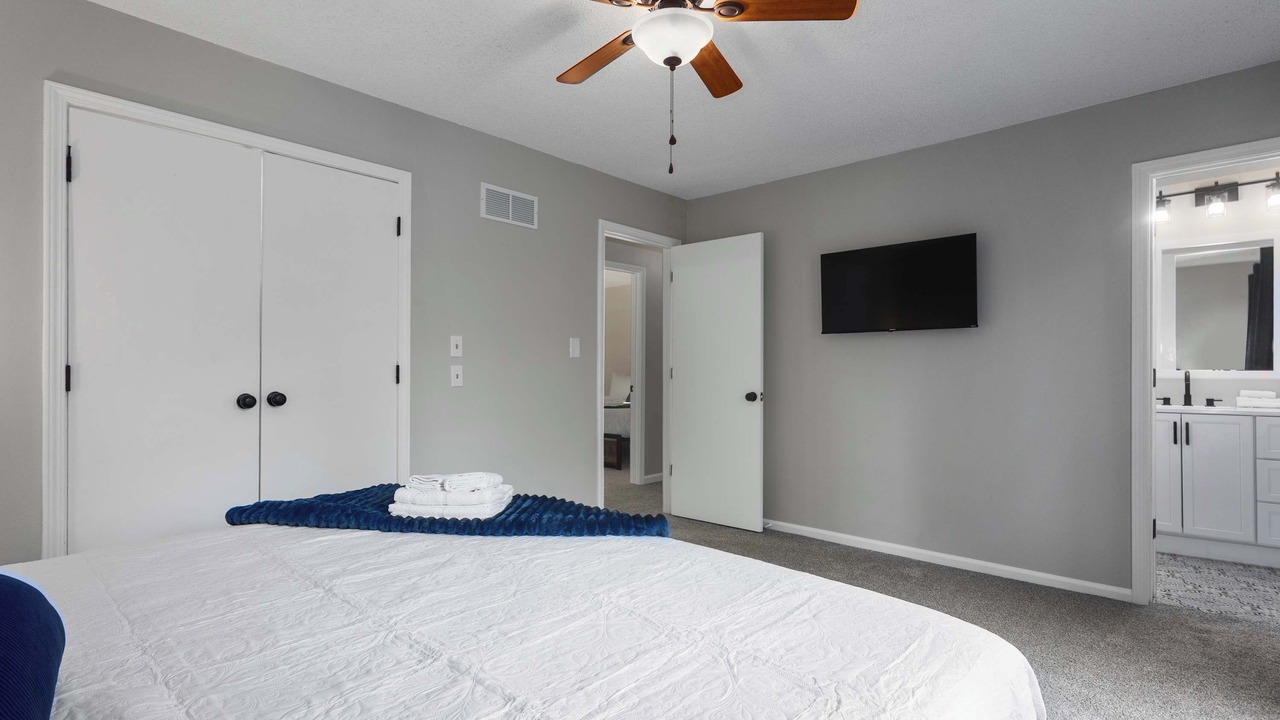 Photo of Bedroom in Olathe