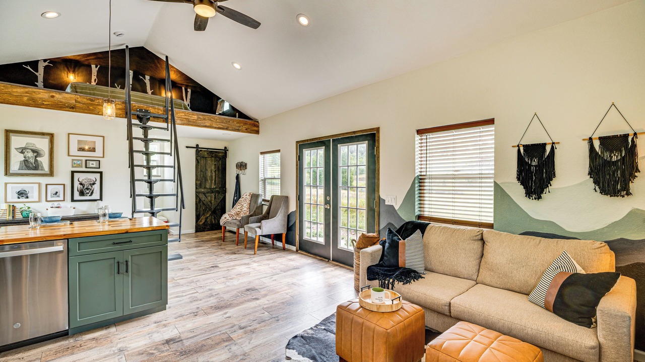 Photo of Livingroom in Lake George