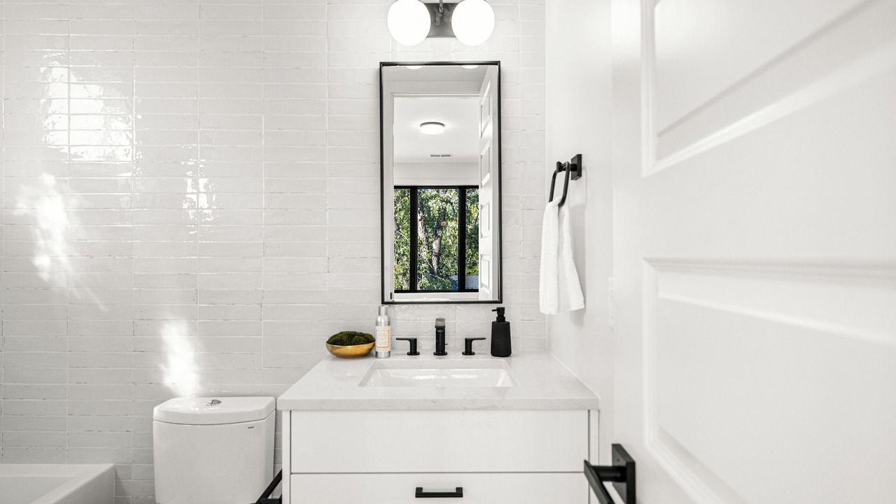 Photo of Bathroom in Old North Boulder