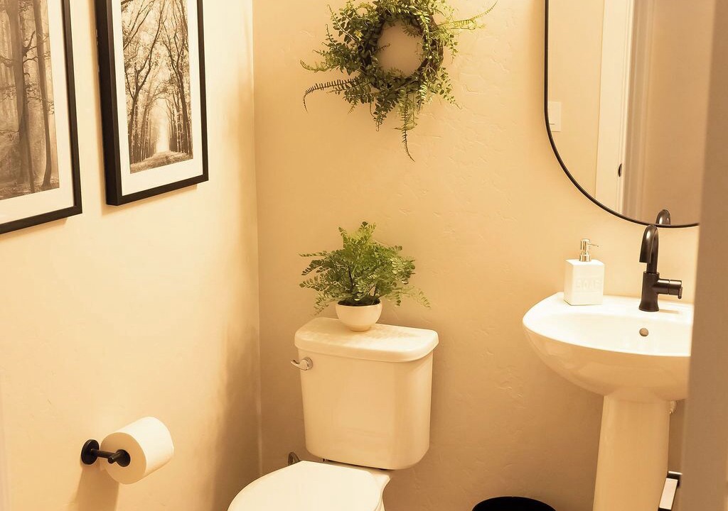 Photo of Bathroom in Rendezvous