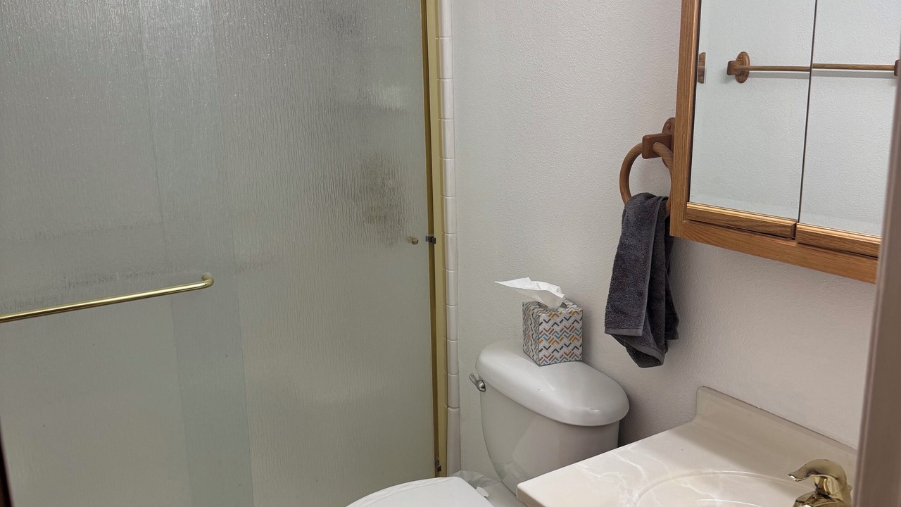 Photo of Bathroom in Lamar
