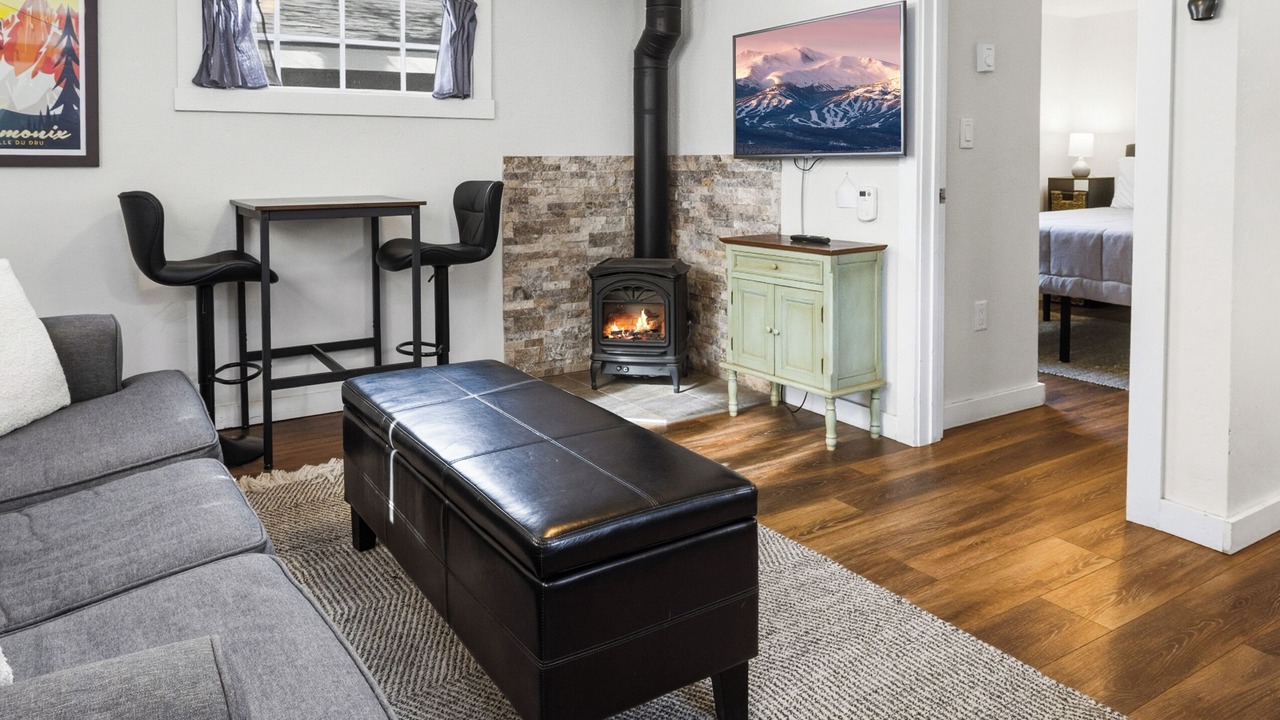 Photo of Livingroom in Historic District