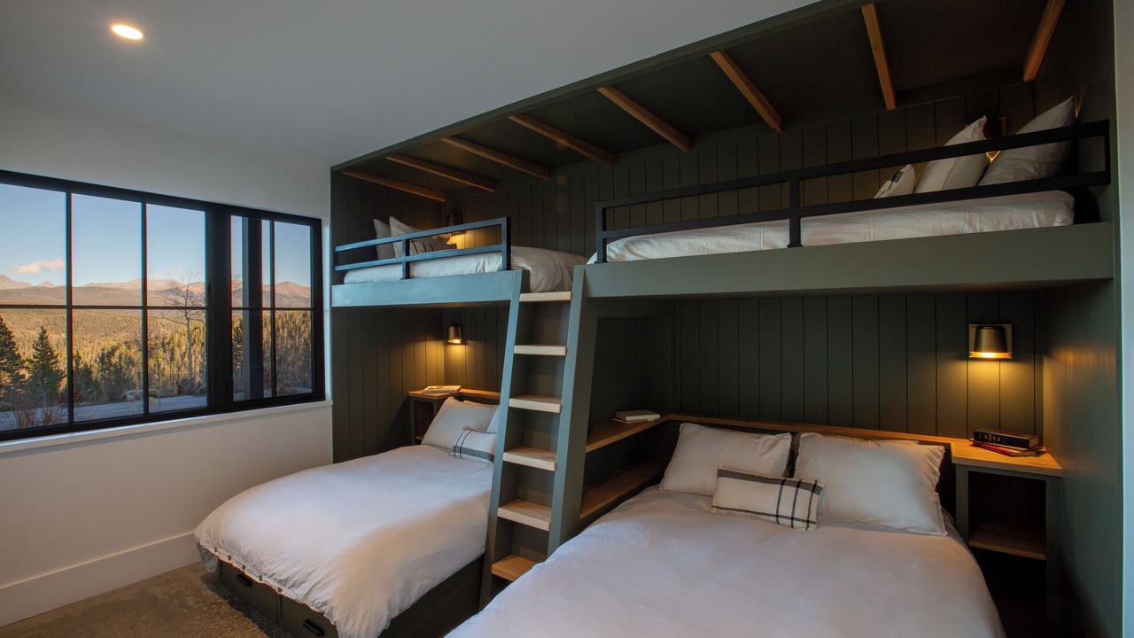 Photo of Bedroom in Winter Park Highlands