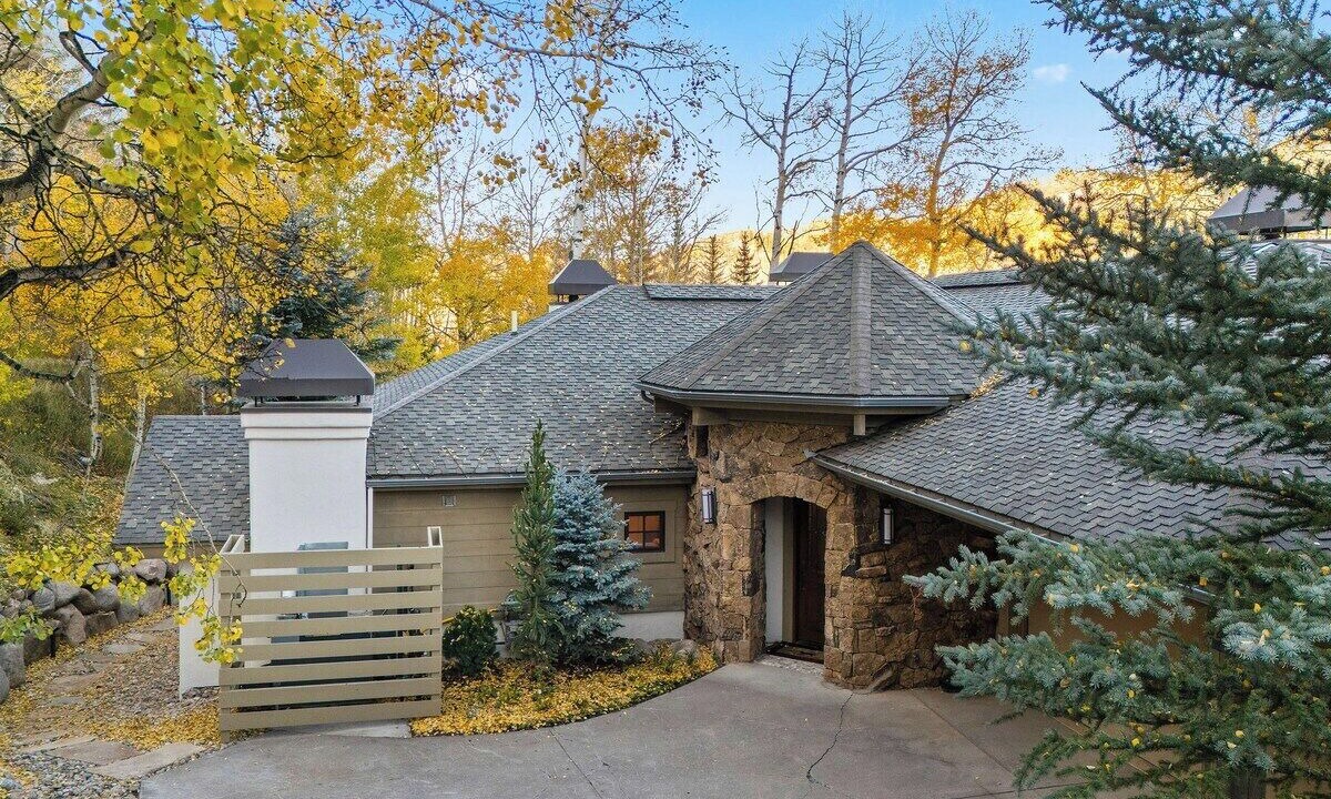 Photo of Outdoor in Highland Meadows