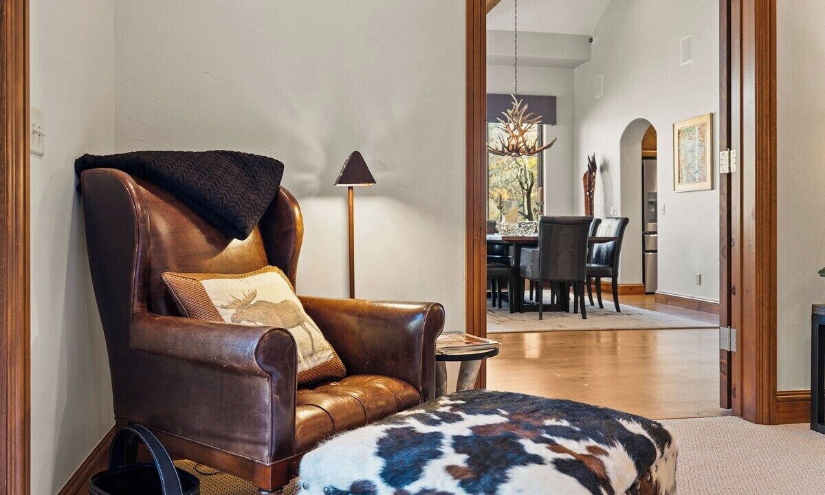 Photo of Livingroom in Highland Meadows