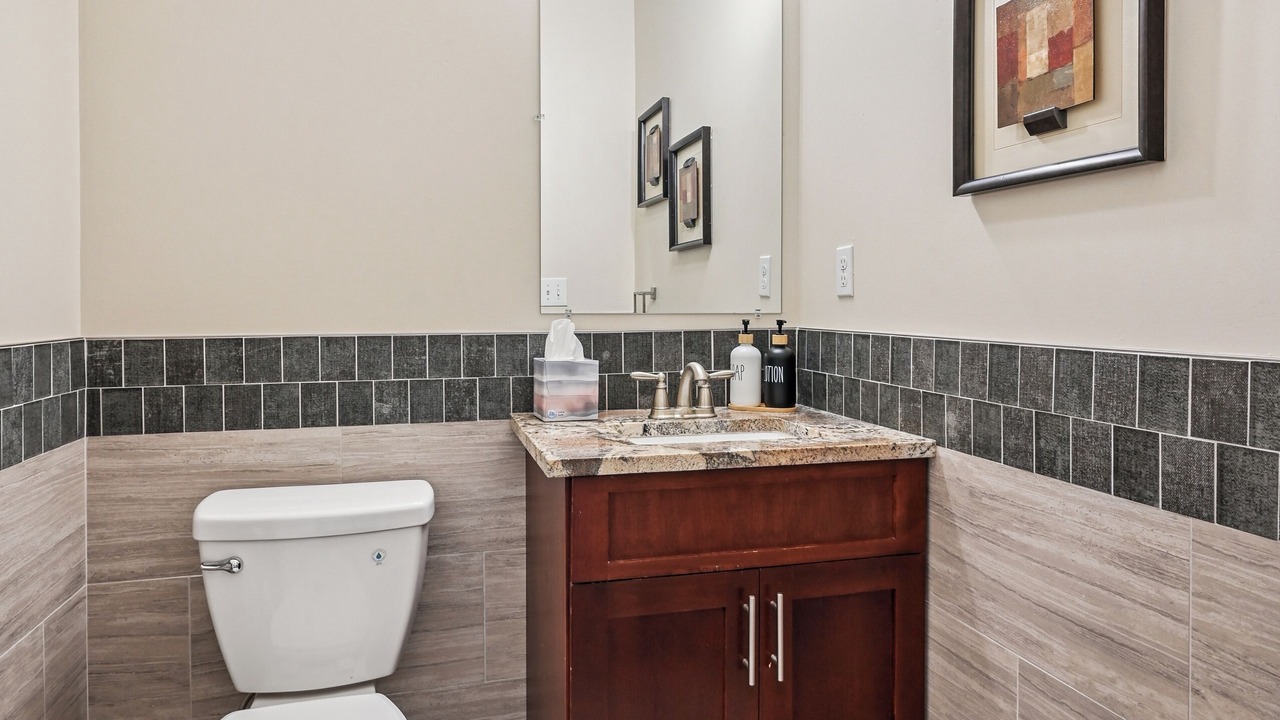 Photo of Bathroom in Curtis Park