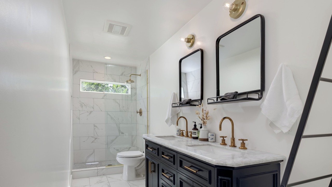 Photo of Bathroom in Newlands